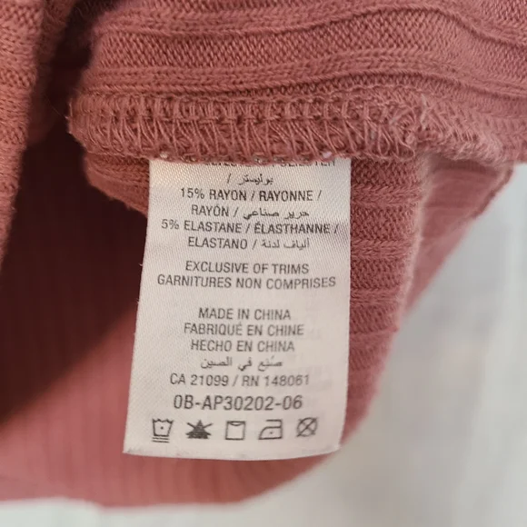 Cropped Ribbed T-Shirt - Picture 4 of 5